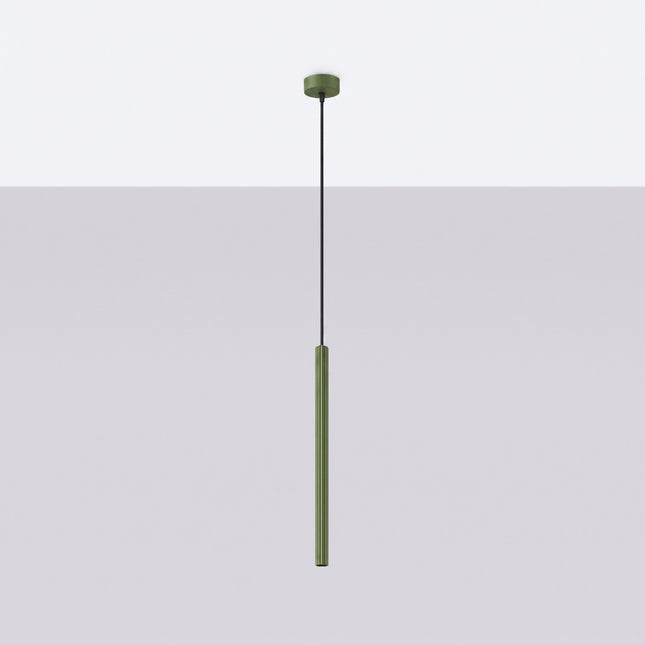 Suspension Cannelée 1 Lumière acier vert olive, vue en situation sur fond clair