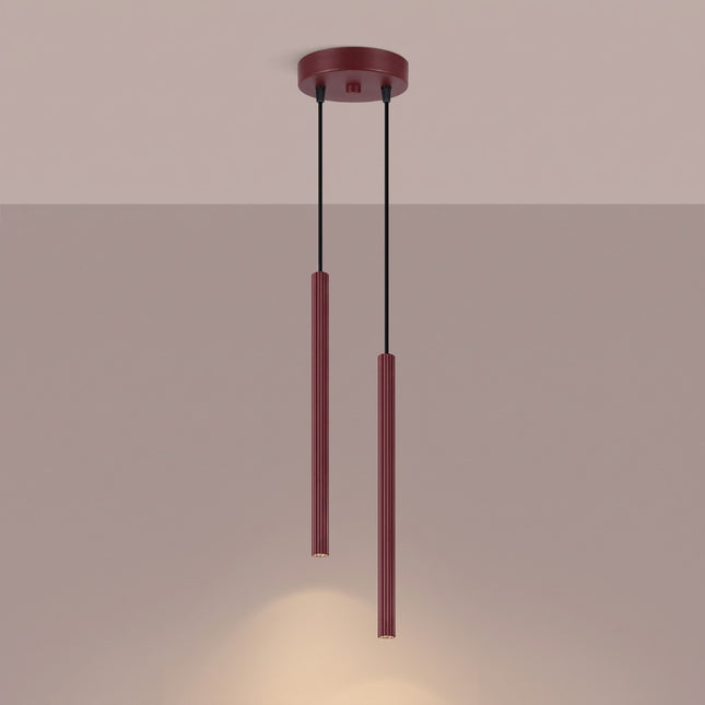 Suspension Cannelée 2 Lumières acier bordeaux allumée, faisceau resserré