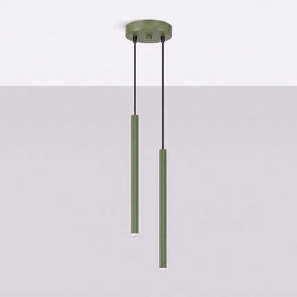 Suspension Cannelée 2 Lumières acier vert olive, vue en situation sur fond clair