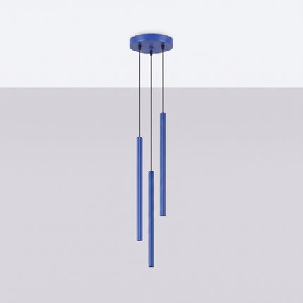 Suspension Cannelée 3 Lumières acier bleu outremer, vue en situation sur fond clair