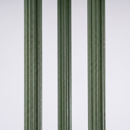 Suspension Cannelée 3 Lumières acier vert olive, détail du socle de fixation