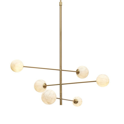 Vue d'ensemble de la suspension Carrara 6 globes marbre et or, structure dorée à trois bras