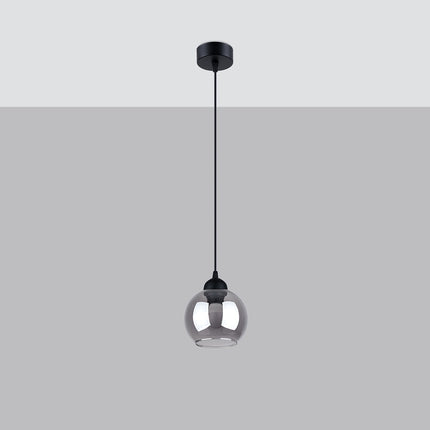 Vue de profil de la suspension Cloche, globe en verre fumé et câble noir réglable