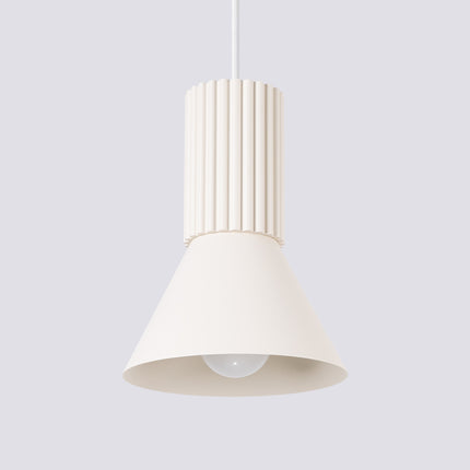 suspension cône à fût cannelé beige, packshot de trois quarts