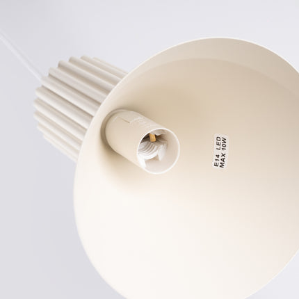 suspension cône à fût cannelé beige, détail de la matière