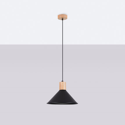 Suspension Cône Moderne en acier noire et bois naturel, vue de face sur fond neutre avec câble et abat-jour