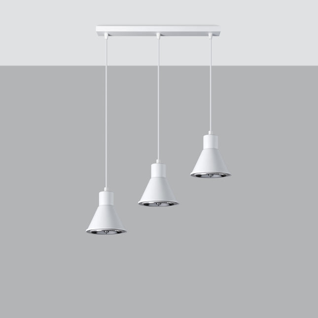 Suspension conique 3 têtes en acier blanc mat, rampe de plafond et câbles textiles échelonnés.