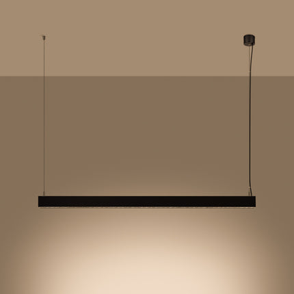 Suspension Design Poutre 120 cm noire allumée, éclairage 3000K directionnel vers le bas