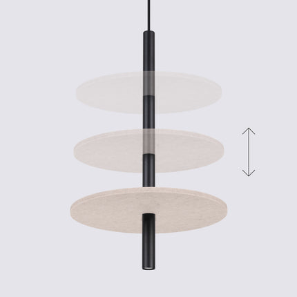 suspension disque de feutre beige et tube fin noir 30 cm, vue de détail