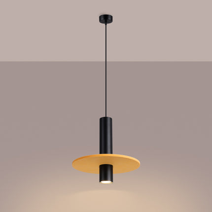 suspension disque de feutre jaune et spot cylindrique noir 30 cm, lumière allumée