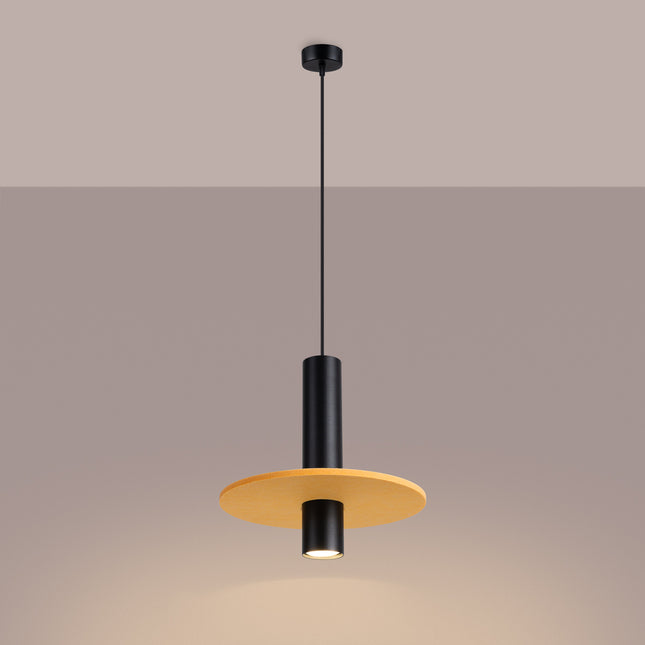 suspension disque de feutre jaune et spot cylindrique noir 30 cm, lumière allumée