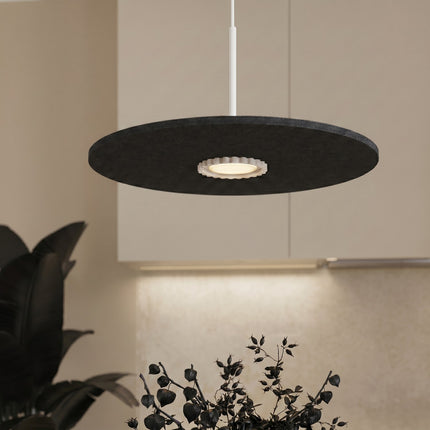 suspension disque de feutre noir à fût cannelé beige 40 cm, intérieur contemporain