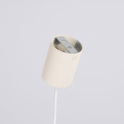 suspension disque de feutre noir à fût cannelé beige 40 cm, mécanisme de montage