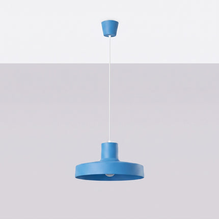 suspension dôme atelier bleu azur en acier, vue en situation