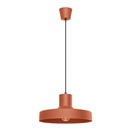 suspension dôme atelier rouge ocre en acier, packshot sur fond blanc