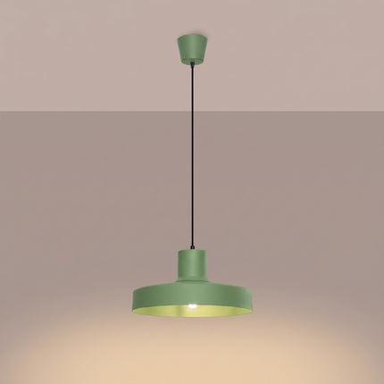 suspension dôme atelier vert sauge en acier, lumière allumée