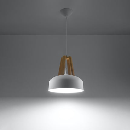 Suspension Dôme Blanc et Bois Naturel en acier et bois naturel en situation dans un intérieur moderne