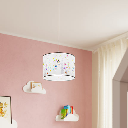 Suspension Enfant Hiboux 40 cm, allumée dans une ambiance tamisée