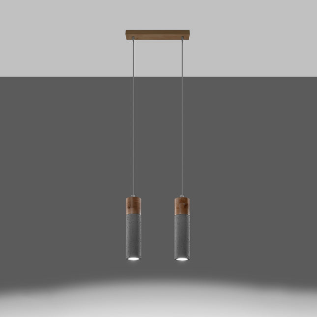 Gros plan sur le béton texturé et le bois clair des deux têtes de la suspension Fusion Minimaliste 2 spots.