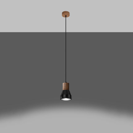 Suspension Fusion Naturelle noire allumée, diffusant une lumière douce et chaleureuse
