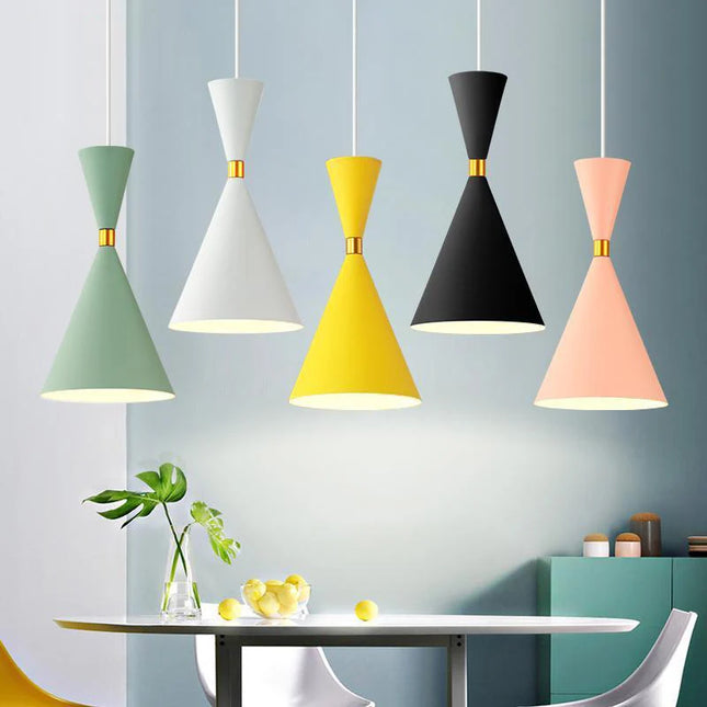 Suspension LED géométrique nordique en métal peint au design minimaliste