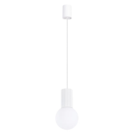 Suspension Halo 1 blanche, packshot, culot aluminium nervuré et globe en verre opalin
