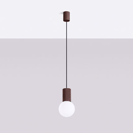 Suspension Halo 1 brun chocolat, vue en situation sur fond clair