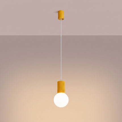 Suspension Halo 1 jaune ambré, lumière allumée, diffusion du verre opalin