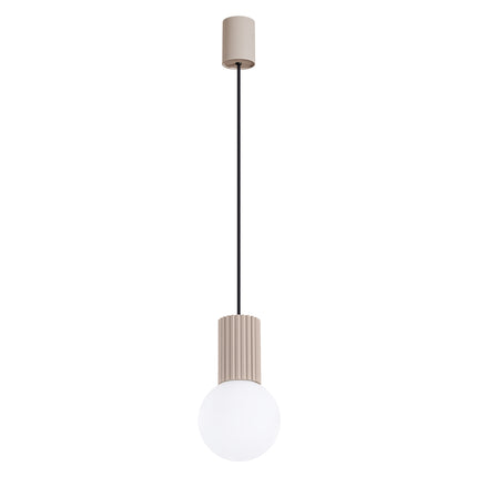 Suspension Halo 1 taupe, packshot sur fond neutre, globe en verre opalin et cylindre aluminium nervuré