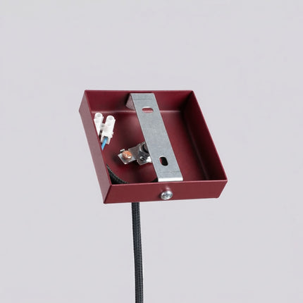suspension halo 1 tube bordeaux en acier, packshot de trois quarts