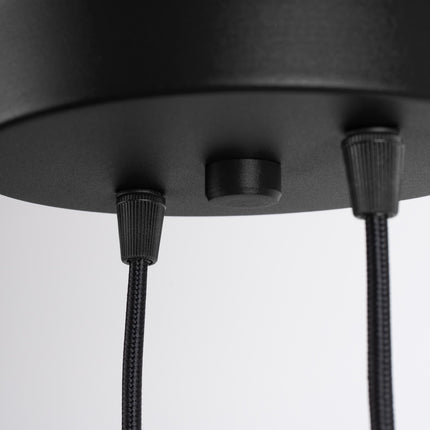 Suspension Halo 2 globes en grappe noire, détail de la fixation