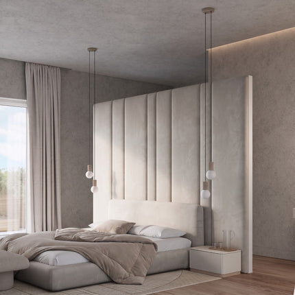 Suspension Halo 2 globes en grappe taupe au-dessus d'un îlot de cuisine