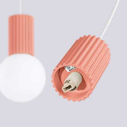 Suspension Halo 2 globes sur barre pêche, détail du cylindre nervuré
