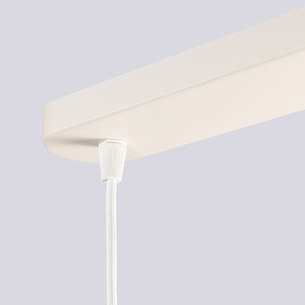 Suspension Halo 3 globes sur barre beige, détail de la fixation