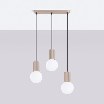 Suspension Halo 3 globes sur barre taupe, vue en situation sur fond clair