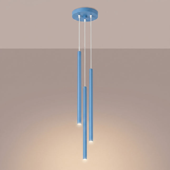 suspension halo 3 tubes étagés bleu azur en acier, lumière allumée