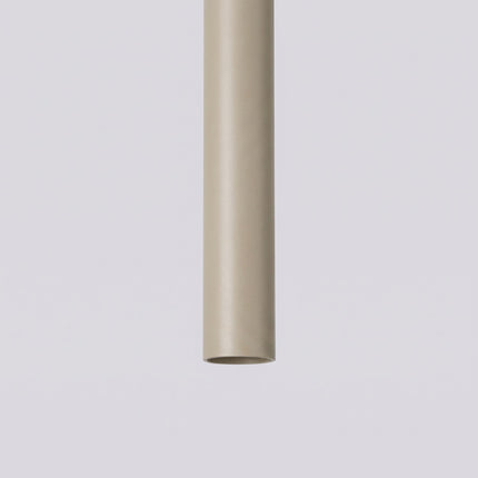 suspension halo 3 tubes étagés taupe en acier, vue de détail