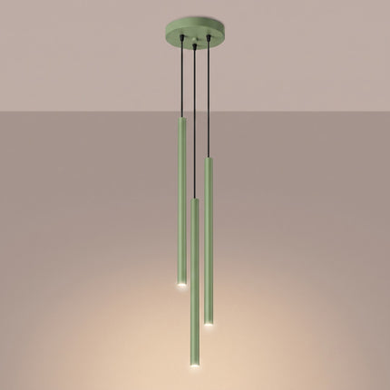 suspension halo 3 tubes étagés vert sauge en acier, lumière allumée