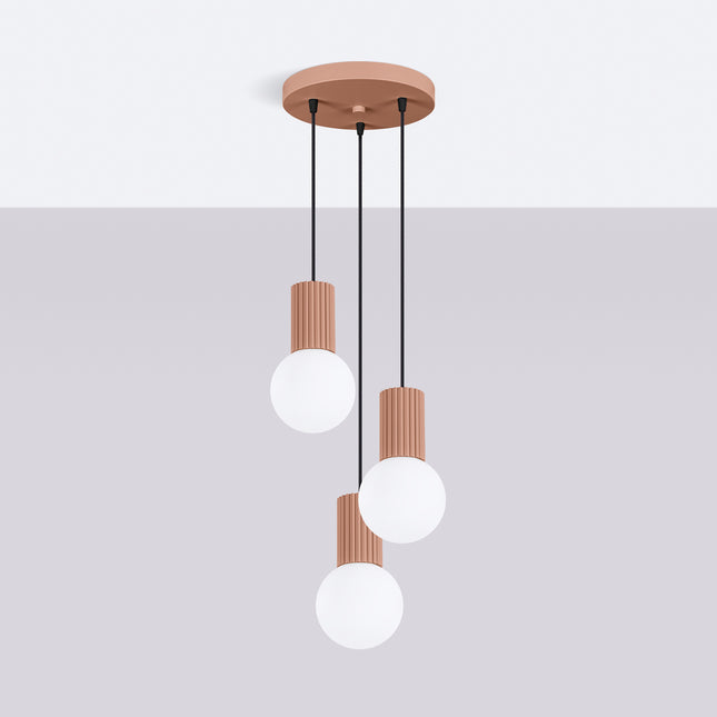 Suspension Halo 3P Moka, luminaire 3 globes verre opalin et aluminium moka nervuré, vue d'ensemble