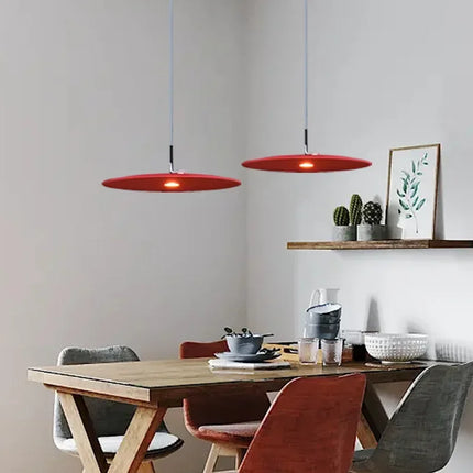Suspension italienne circulaire LED plate finition noire
