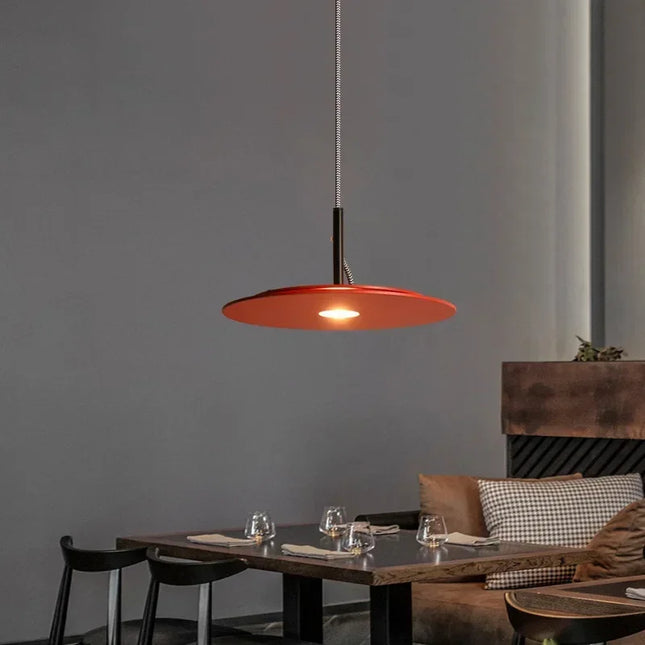 Suspension italienne circulaire LED plate en métal au design minimaliste