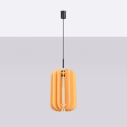 suspension lamelles de feutre 27 cm jaune et noir, vue en situation