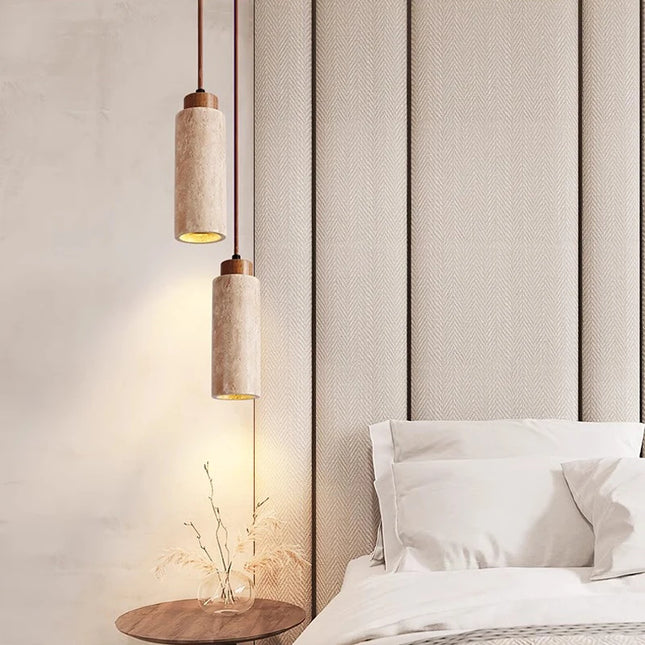 Suspension LED en pierre naturelle dans un salon moderne