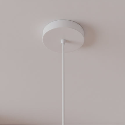 Suspension LED réglable nordique bois et fer dans une chambre cosy