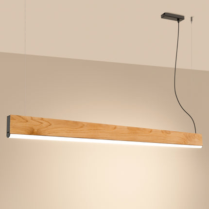 Suspension linéaire en bois de chêne de 150 cm allumée diffusant une lumière chaude homogène