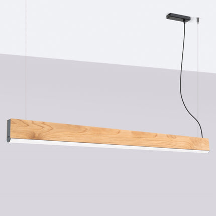 Suspension linéaire en bois de chêne de 150 cm éteinte devant un mur clair, design minimaliste