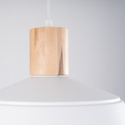 Suspension Loft Minimaliste blanche, détail de l'abat-jour vu contour