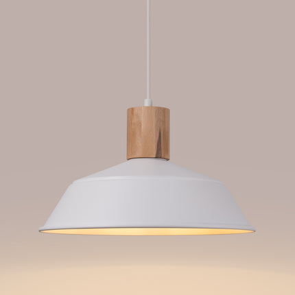 Suspension Loft Minimaliste blanche, détail de l'abat-jour vu profil gauche