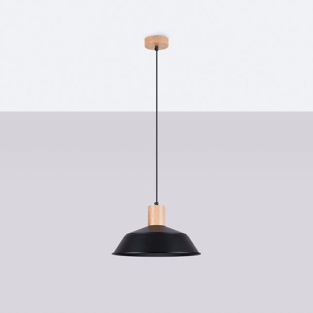Suspension Loft Minimaliste en acier noire et bois naturel, vue de face sur fond neutre avec câble et abat-jour