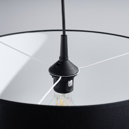 Suspension Loft Cylindrique Noire 40 cm, détail de la rosace de plafond